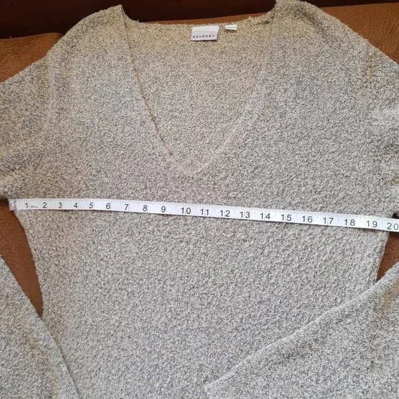 💋 LAST CHANCE 💋 Boho sage green cozy pullover - Picture 9 of 11